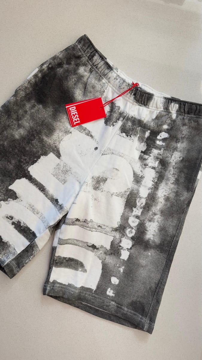 Diesel Short de algodón estampado "Gris / blanco"